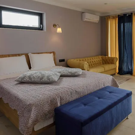 Villa A Skála Marión