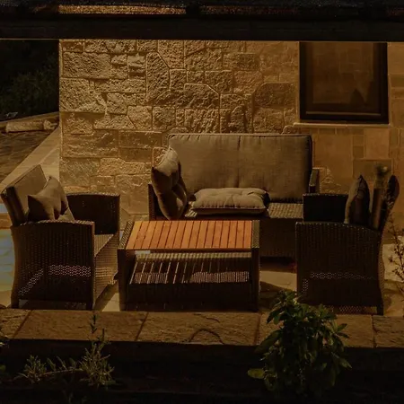 Villa A Skála Marión